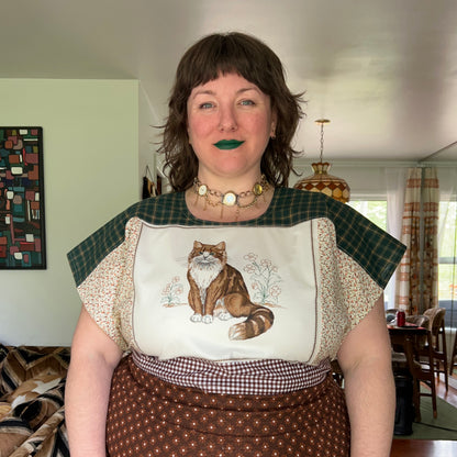 GREEN EYED KITTY WRAP TOP