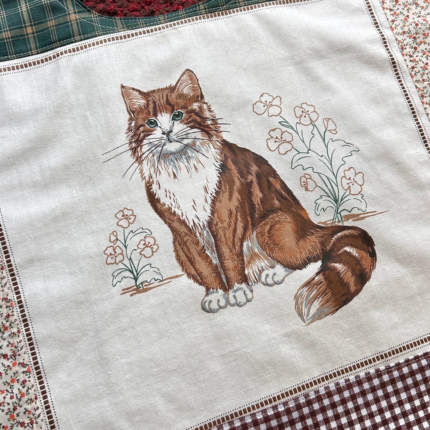 GREEN EYED KITTY WRAP TOP
