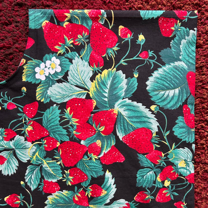 STRAWBERRY WRAP TOP