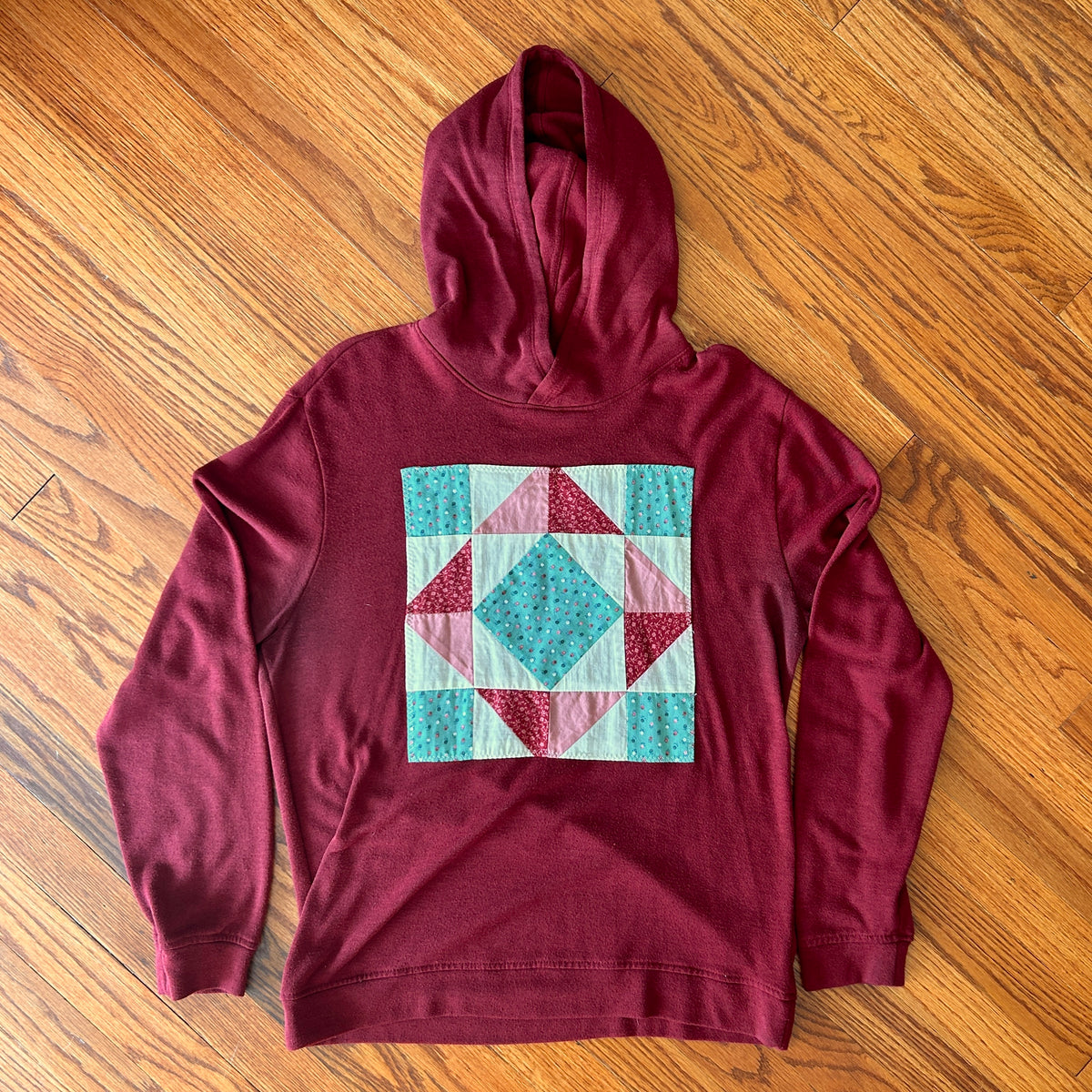 QUILT HOODIE M
