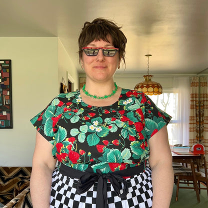 STRAWBERRY WRAP TOP