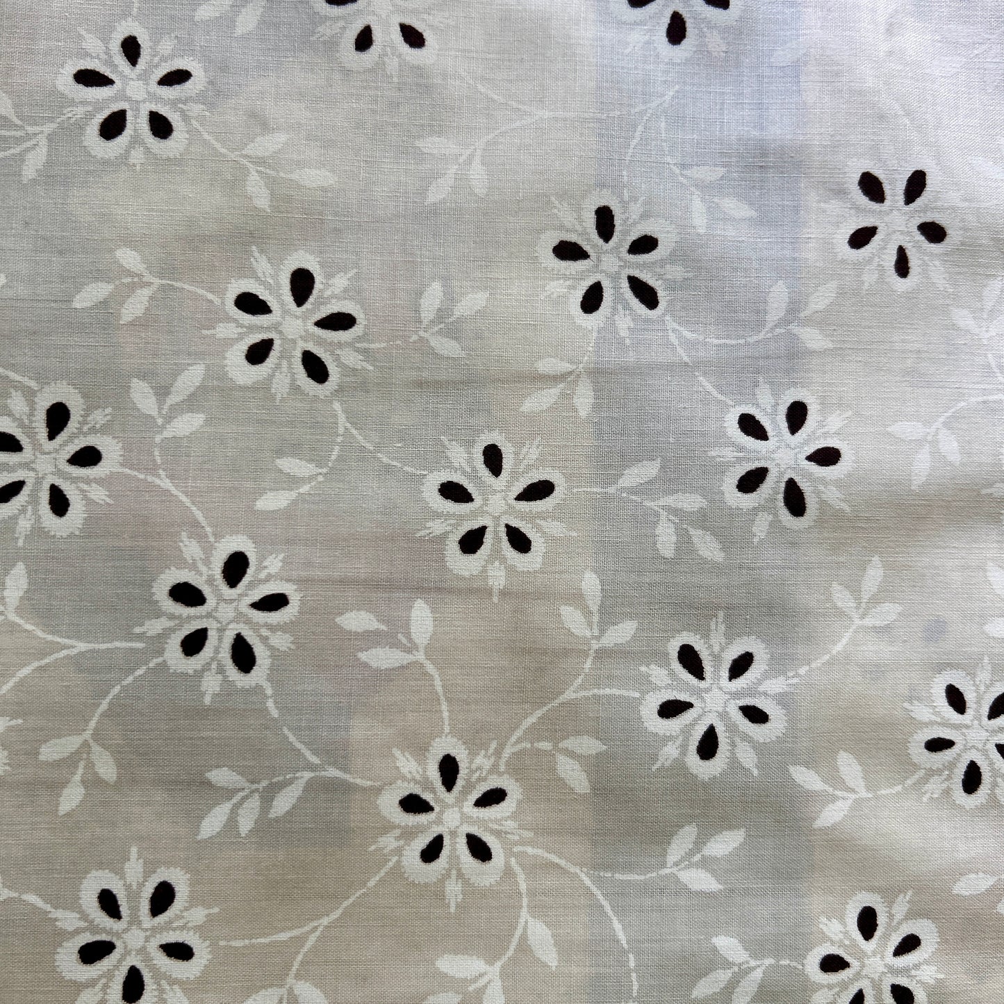 EYELET TOP ONLY S1