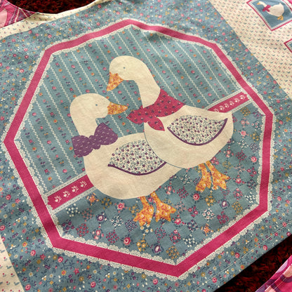 PINK PORCH GEESE SET S1