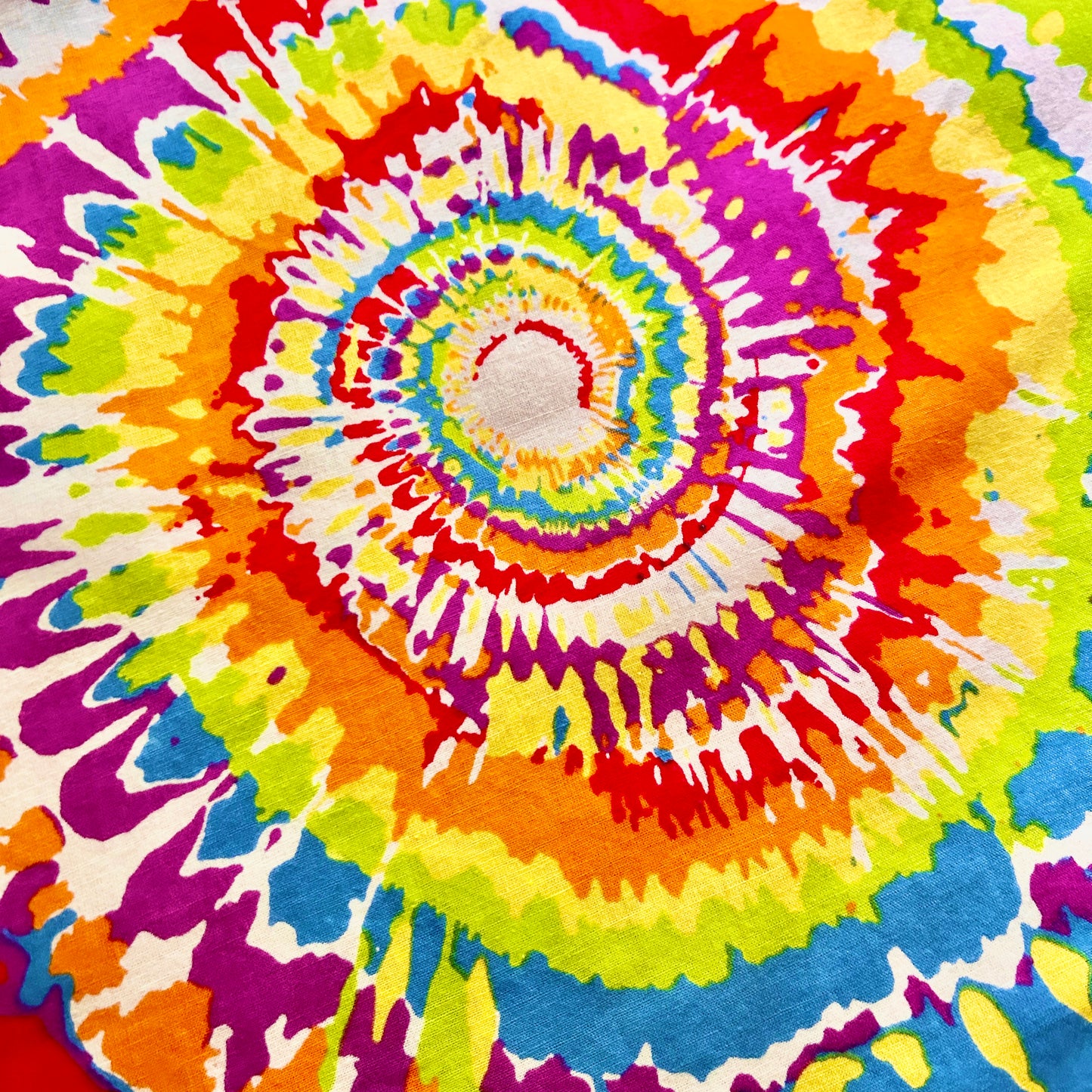 TIE-DYE