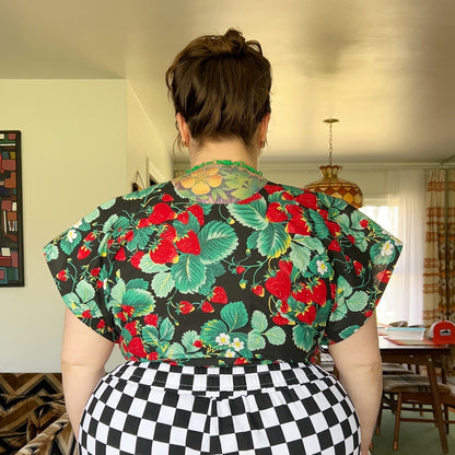 STRAWBERRY WRAP TOP